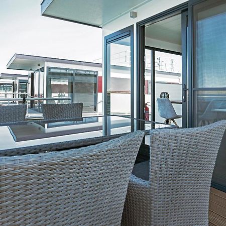 Geiseltalsee Hausboot - Floating House - Hausboot Junior Braunsbedra Екстериор снимка
