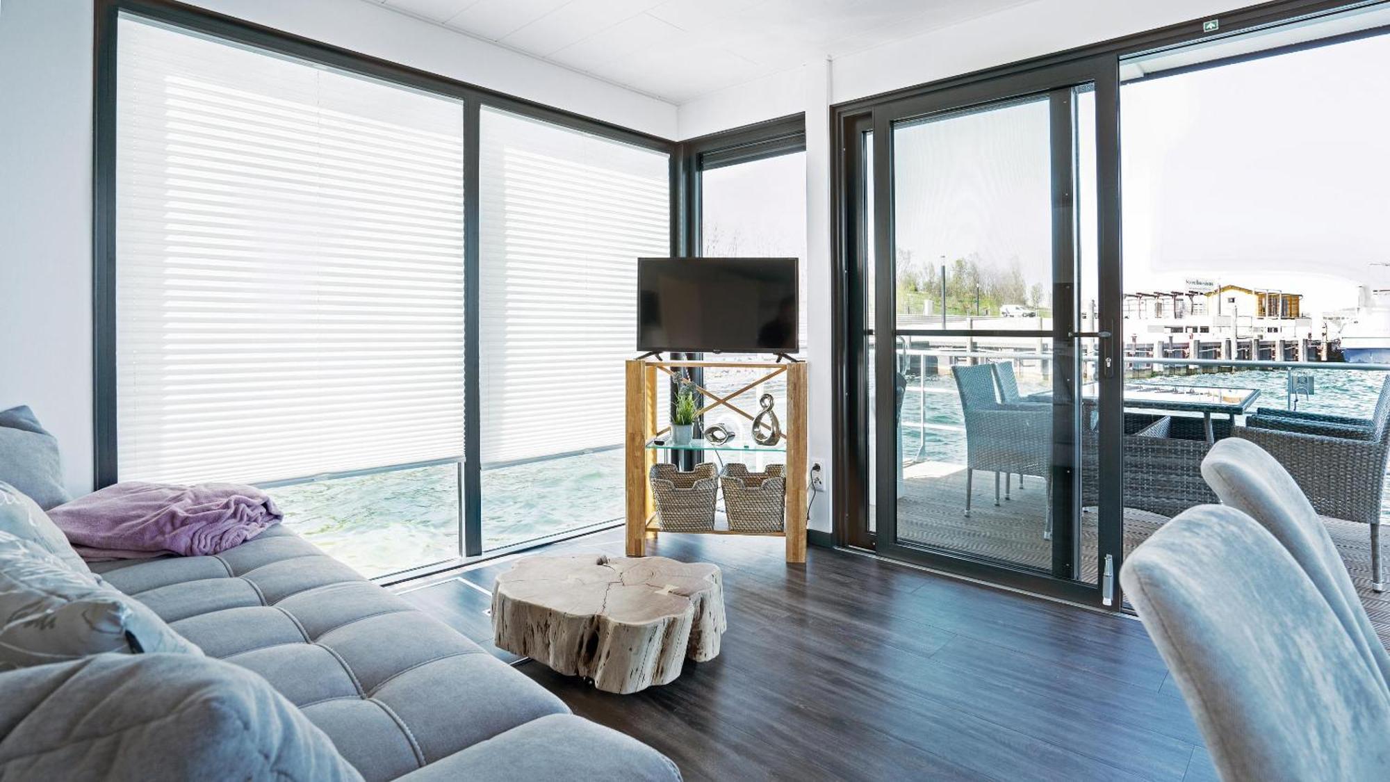 Geiseltalsee Hausboot - Floating House - Hausboot Junior Braunsbedra Екстериор снимка